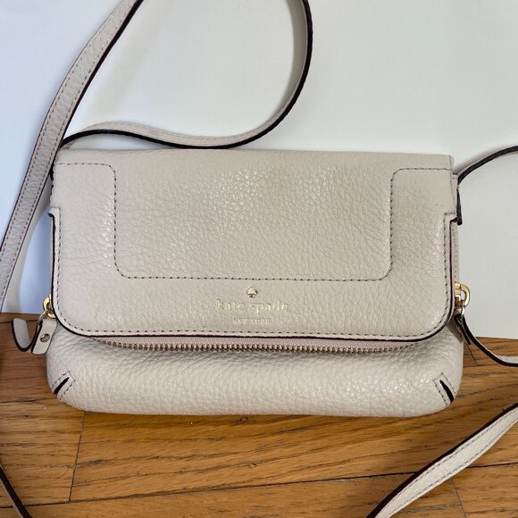 Kate Spade New York Mansfield Mariana pebbled leather crossbody bag Beige - Picture 2 of 10